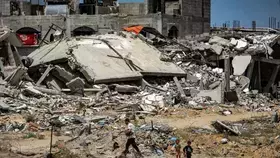 قصف واشتباكات من شمال غزة إلى جنوبها.. ونزوح جماعي في رفح