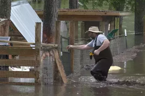 فيضانات هيوستن مستمرة