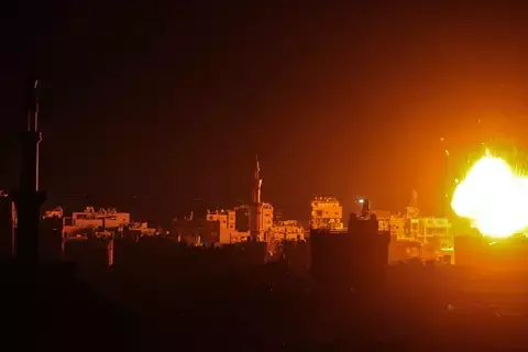 حصار وقصف وإطلاق نار.. إسرائيل تخنق نازحي مستشفى ناصر في غزة