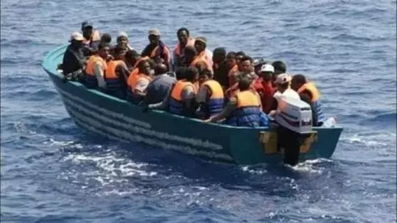 21 قتيلاً و23 مفقوداً إثر انقلاب مركب مهاجرين قبالة جيبوتي