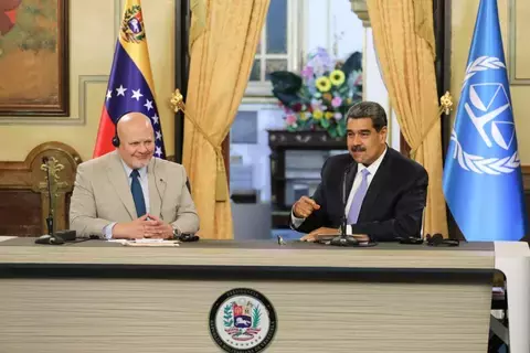 مادورو يعلن إعادة فتح مكتب الأمم المتحدة لحقوق الإنسان في فنزويلا