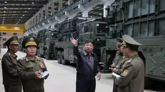 زعيم كوريا الشمالية يدعو إلى «تغيير تاريخي» في الاستعدادات للحرب