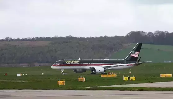 جناح طائرة ترامب يصطدم بطائرة خاصة في مطار بفلوريدا