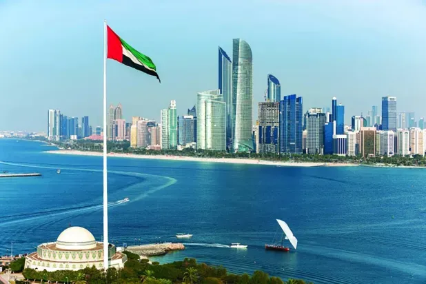 الإمارات تنفي «بشكل قاطع» مزاعم بشأن نقل أموال إلى إيران