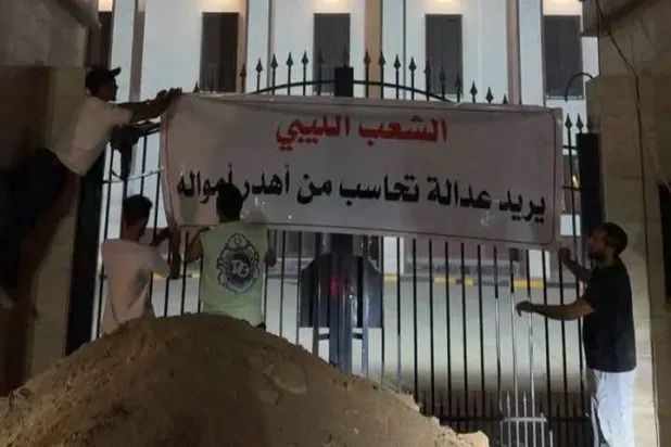 أزمة الكهرباء تفجر غضباً شعبياً بغرب ليبيا ومطالب برحيل «الوحدة»