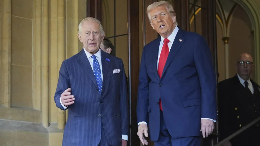 قصر بكنغهام يؤكد زيارة الملك تشارلز إلى الولايات المتحدة رغم واقعة إطلاق النار بواشنطن