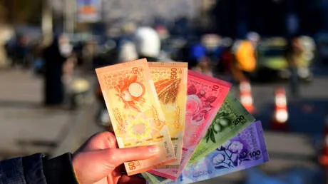 مصرف سوريا المركزي يمدد مدة سحب العملة السورية القديمة في محافظات دير الزور والرقة والحسكة