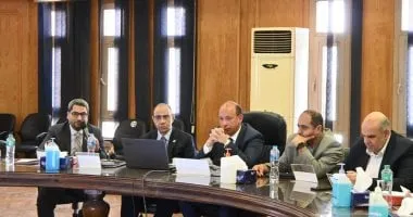 عميد طب قصر العينى: قانون المسؤولية الطبية يضمن حماية الطبيب وحق المريض