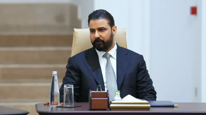 الرئيس العراقي يكلف علي الزيدي بتشكيل الحكومة.. فمن هو؟