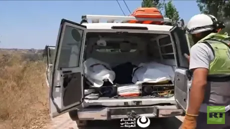 بالفيديو.. الدفاع المدني اللبناني ينتشل جثثا من زوطر الغربية بعد الانسحاب الإسرائيلي الجزئي