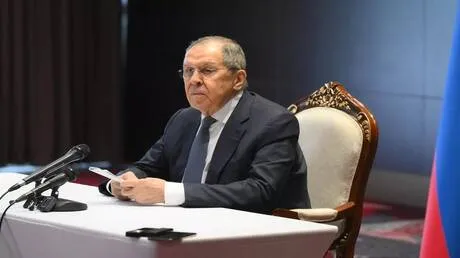 لافروف: تصريحات الاتحاد الأوروبي حول الخطوط الحمراء سخافة وعنصرية