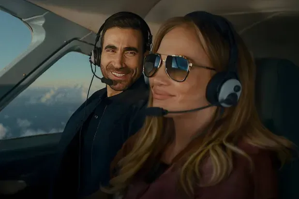 فيلم Office Romance... هبوط غير اضطراري لجنيفر لوبيز