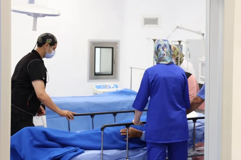 تفعيل "المجموعة الصحية" يضبط عطلة الشغيلة بجهتَي الرباط والعيون
