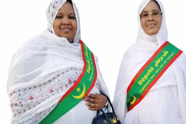 أزمة دستورية وقانونية تعصف بالبرلمان الموريتاني
