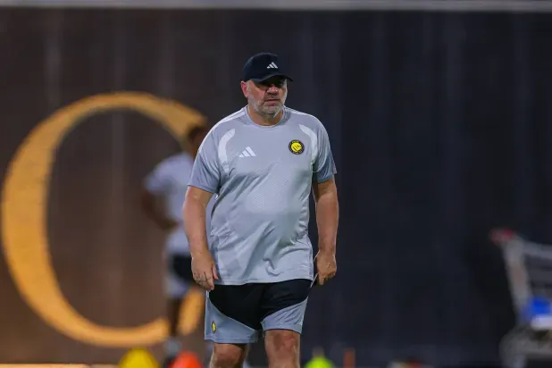 بوستيكوغلو للاعبي النصر: الاجتهاد هو من سيضمن وجودكم في التشكيلة