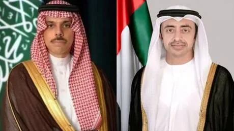 وزير الخارجية السعودي يتلقى اتصالا من نظيره الإماراتي لبحث آخر التطورات في المنطقة