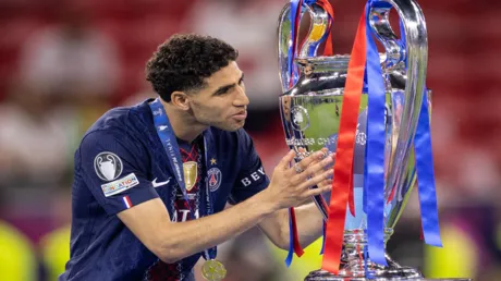 رد فعل مبابي بعد تتويج حكيمي مع باريس سان جيرمان بلقب دوري أبطال أوروبا