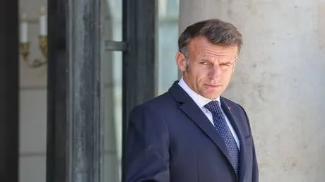 ماكرون يعلن احتجاز ناقلة نفط مغادرة من روسيا (فيديو)