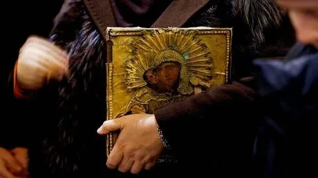 الكنيسة الأوكرانية المنشقة والقوميون يخططون لاقتحام كنيسة أرثوذكسية بجيتومير