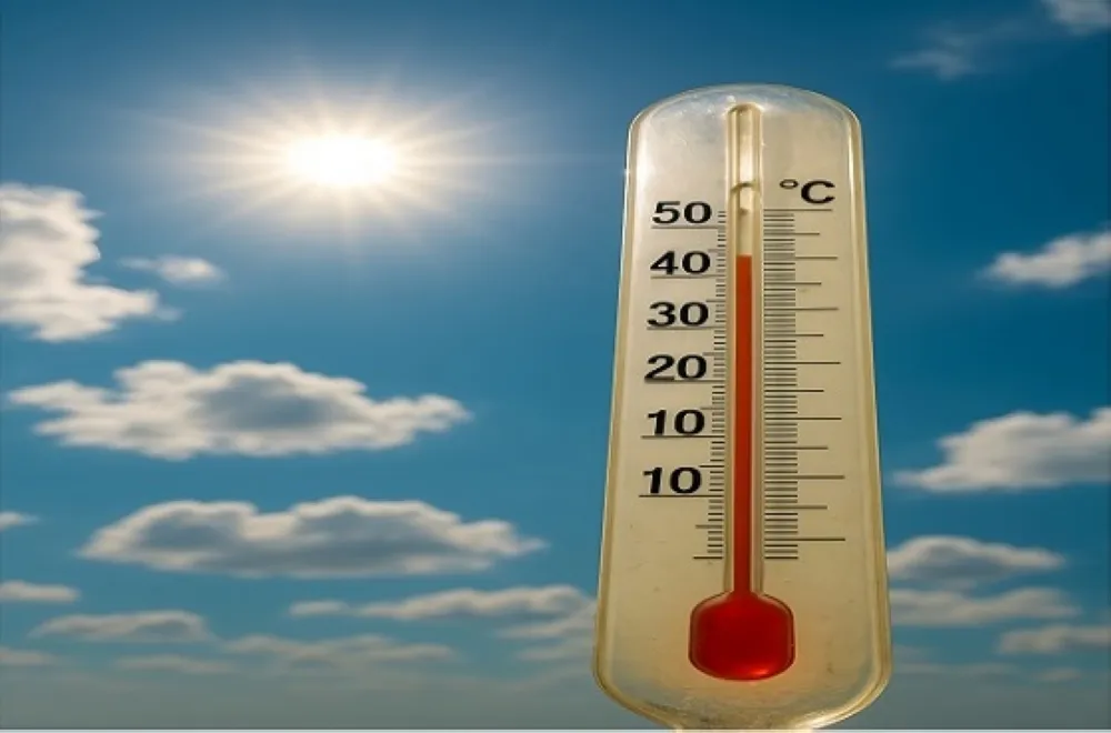 الدمام 45 مئوية.. بيان درجات الحرارة والظواهر الجوية في السعودية