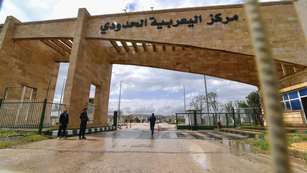 إعادة فتح معبر ربيعة الحدودي بين سوريا والعراق بعد أكثر من عقد على إغلاقه