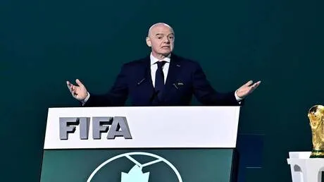 رئيس "فيفا"  يدعم فلورنتينو بيريز