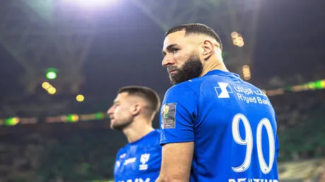 بعد مغادرة معسكر النمسا.. بنزيما يضع "الهلال السعودي" أمام تحد كبير