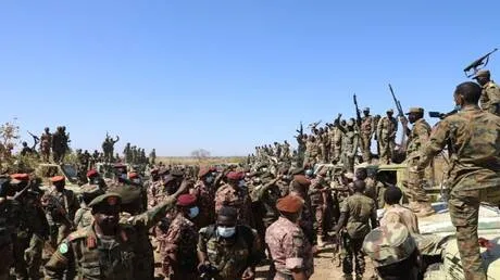 انشقاق مجموعة كبيرة من الدعم السريع والجيش السوداني يستولي على مئات الآليات