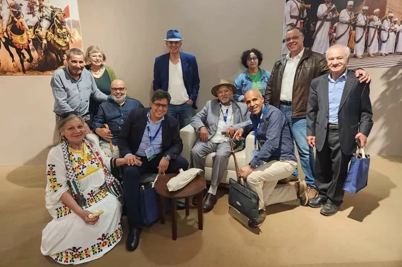 ضريح الكلمات وصرح الذاكرة.. شهادة في رحيل الزاخر عبد الغني أبو العزم