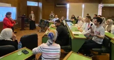 نادية بدراوى تبحث تطوير العملية التعليمية والتدريبية بطب قصر العيني