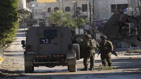 توغل إسرائيلي جديد في ريف القنيطرة.. عمليات تفتيش وانسحاب دبابات من محيط المعلقة
