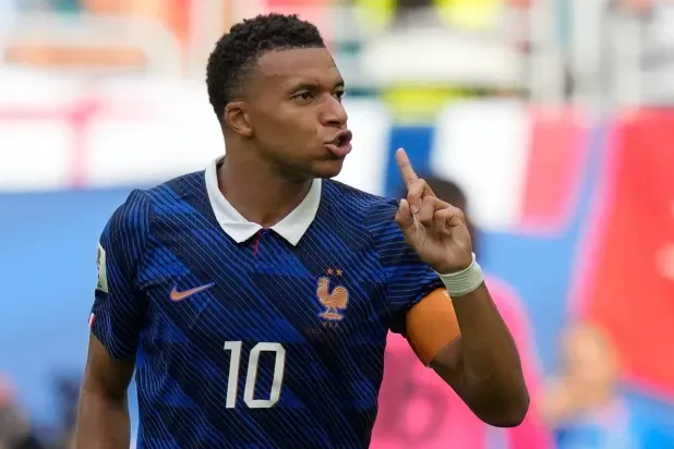 مبابي يصبح الهدّاف التاريخي لكأس العالم برصيد 22 هدفاً