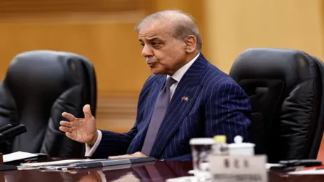 شريف يؤكد توصل طهران وواشنطن لاتفاق سلام نهائي يجري وضع لمسات أخيرة عليه