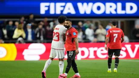 الاتحاد المصري يحسم موقف صلاح وعبدالمنعم من المشاركة في مواجهة أستراليا