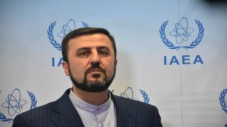 المفاوض الإيراني يبحث مع رئيس وزراء قطر تشكيل فرق عمل للمفاوضات النهائية مع واشنطن