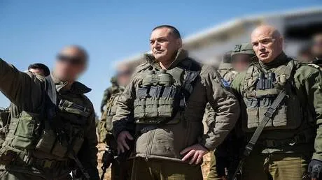 رئيس الأركان الإسرائيلي يوجّه بضرب بيروت