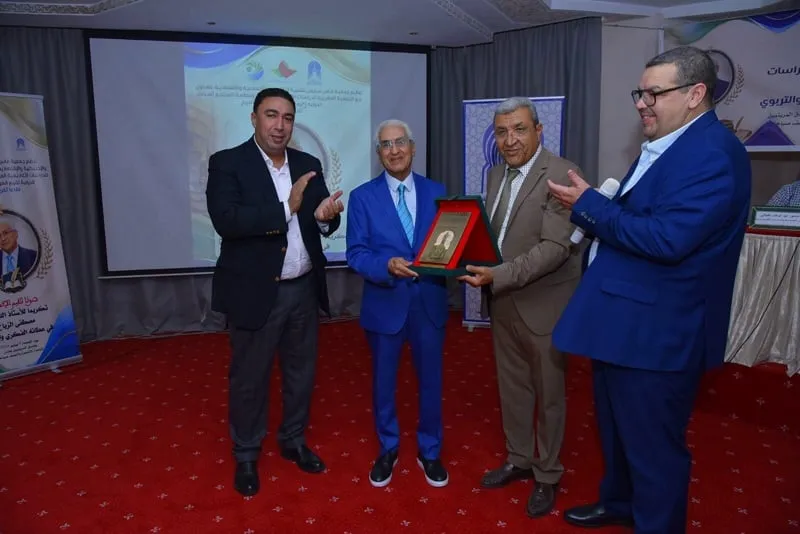 مبادرة تكرم مصطفى الزباخ في فاس