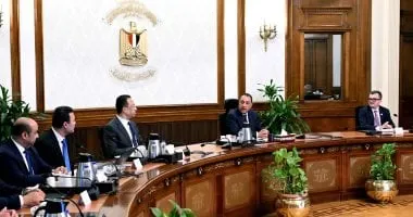 مدبولى: البرنامج الاقتصادي الوطني سيعرض على رئيس الجمهورية تمهيدا لإعلانه رسميا