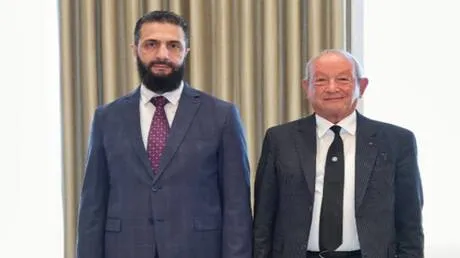 ساويرس يحسم الجدل: مقارنة أحمد الشرع بمرسي مستحيلة والأول درس أخطاء الربيع العربي