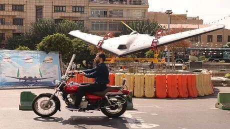 نماذج لمسيّرة "شاهد" الإيرانية تباع وسط طهران
