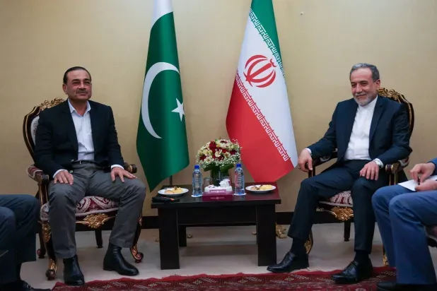 وساطة تُعيد واشنطن وطهران إلى الحوار
