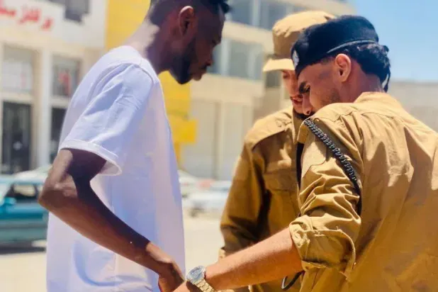 ليبيا توسِّع الملاحقات الأمنية للمهاجرين غير النظاميين