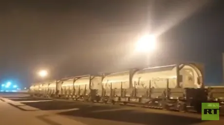 شحنات غاز بترول مسال إيرانية تصل إلى باكستان عبر السكك الحديدية (فيديو)