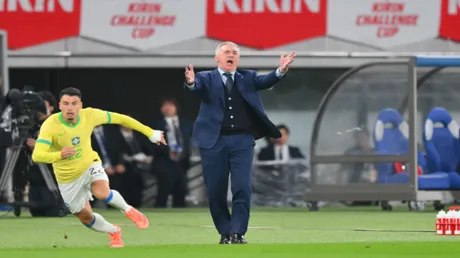 أنشيلوتي يوقع عقدا جديدا طويل الأمد مع منتخب البرازيل