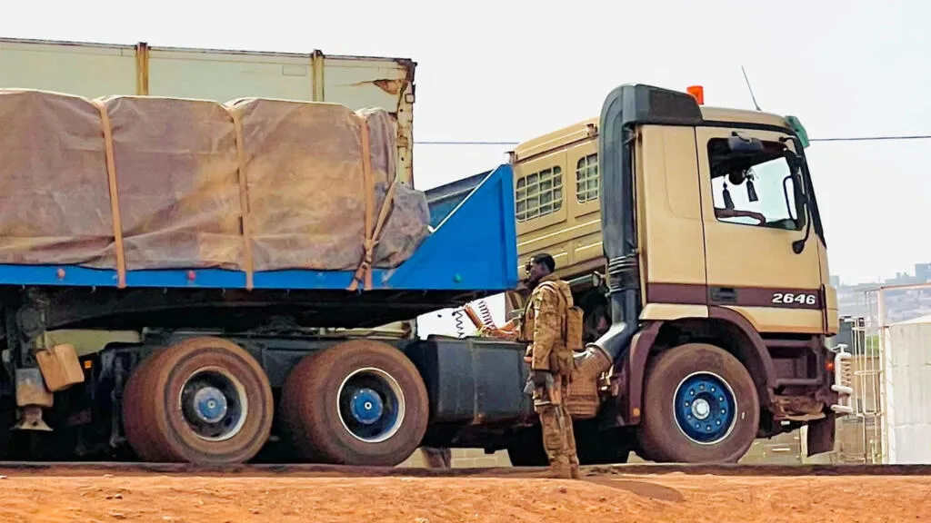 مالي: أسيمي غويتا يقول إن "الوضع تحت السيطرة" رغم إقراره بخطورة الأوضاع