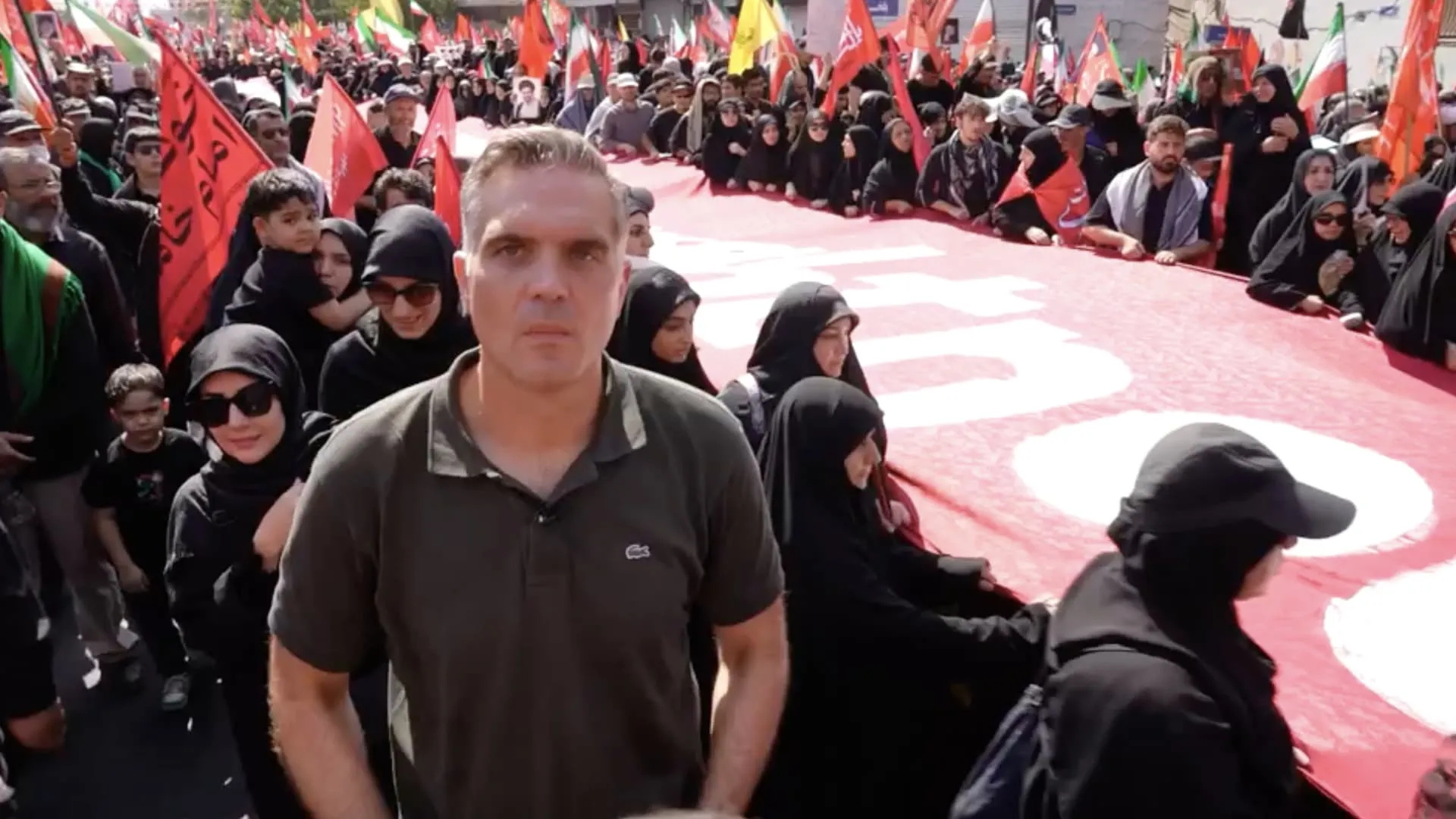 "لحظة تاريخية" في طهران.. وحشود غفيرة تخرج لشوارع إيران تتوعد أمريكا وإسرائيل