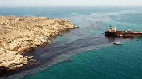 سلطنة عمان تعلن عن تسرب نفطي في مياهها الإقليمية