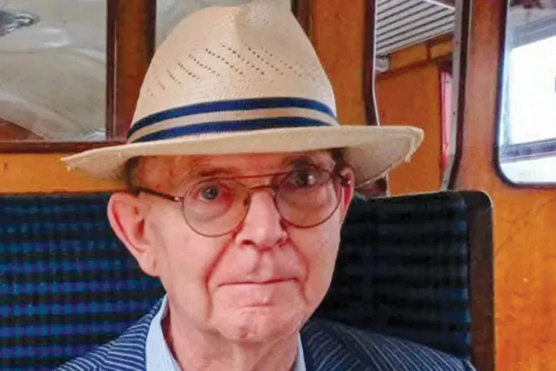 رحيل فيليب سادجروف... الأكاديمي والمستعرب البريطاني البارز