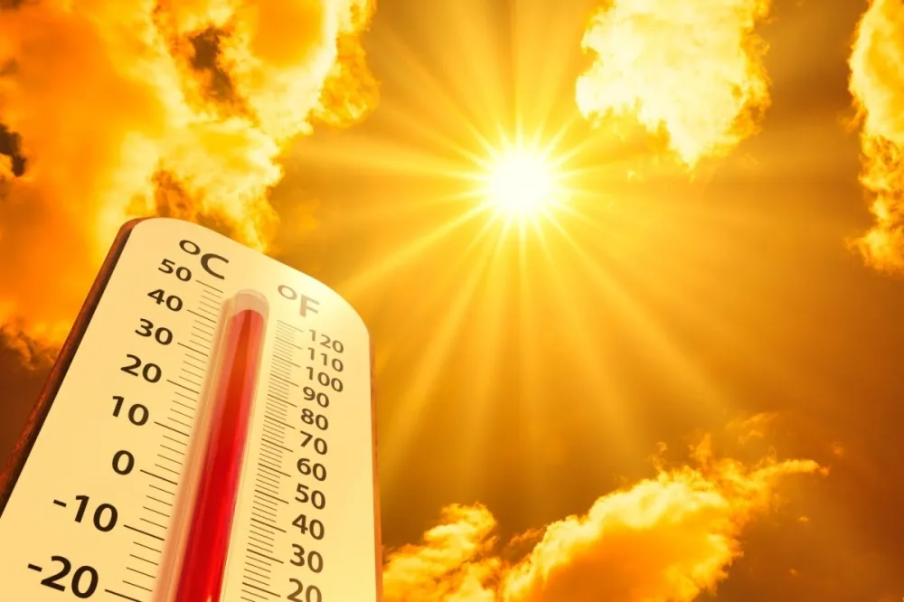 الدمام 49 مئوية والرياض 46.. بيان درجات الحرارة في السعودية