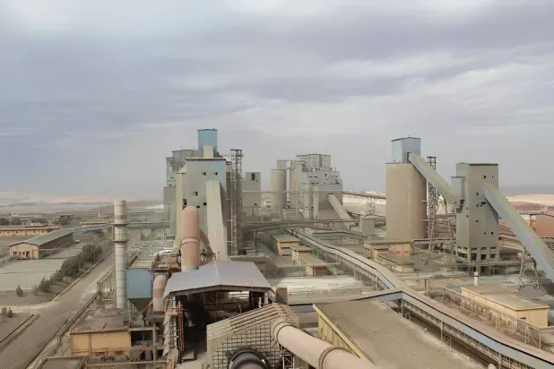 انخفاض أرباح «أسمنت الرياض» 21 % إلى 16 مليون دولار للربع الأول